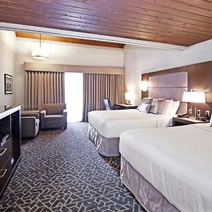 Queen Room Two Queen Beds